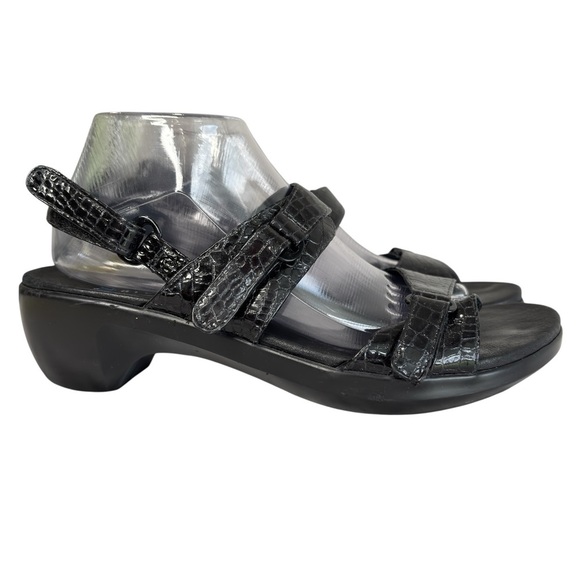 Aravon Patent Leather Combination Last Black Strappy Comfort Sandal Women's 10 D - Picture 1 of 13